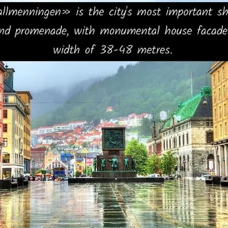 Apartment Spacious, 3 Bedroom House With Parking *